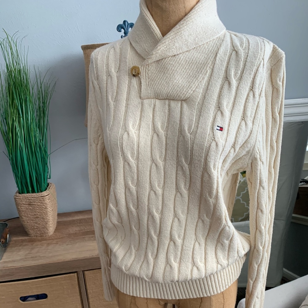 Tommy Hilfiger sweater